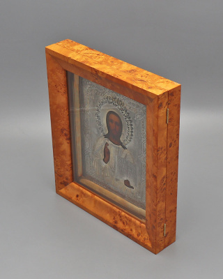 Старинная икона в окладе «Господь Вседержитель», дерево, белый металл., Москва, 1883 г.